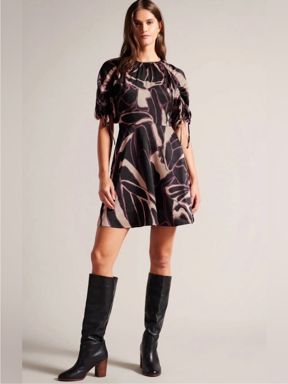 NWT Ted Baker Gilliaa Printed Puff Sleeve Fit and Flare Mini Dress